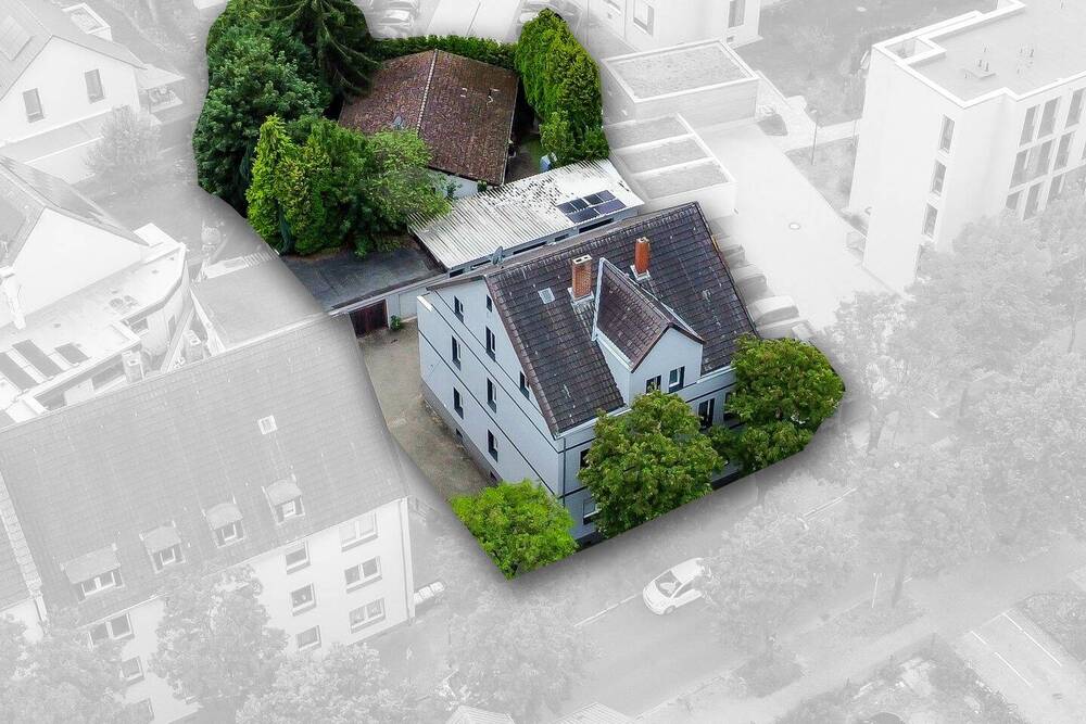 Thumbnail-Einfamilienhaus + Mehrfamilienhaus - 7 Einheiten - 5 Garagen - freistehend