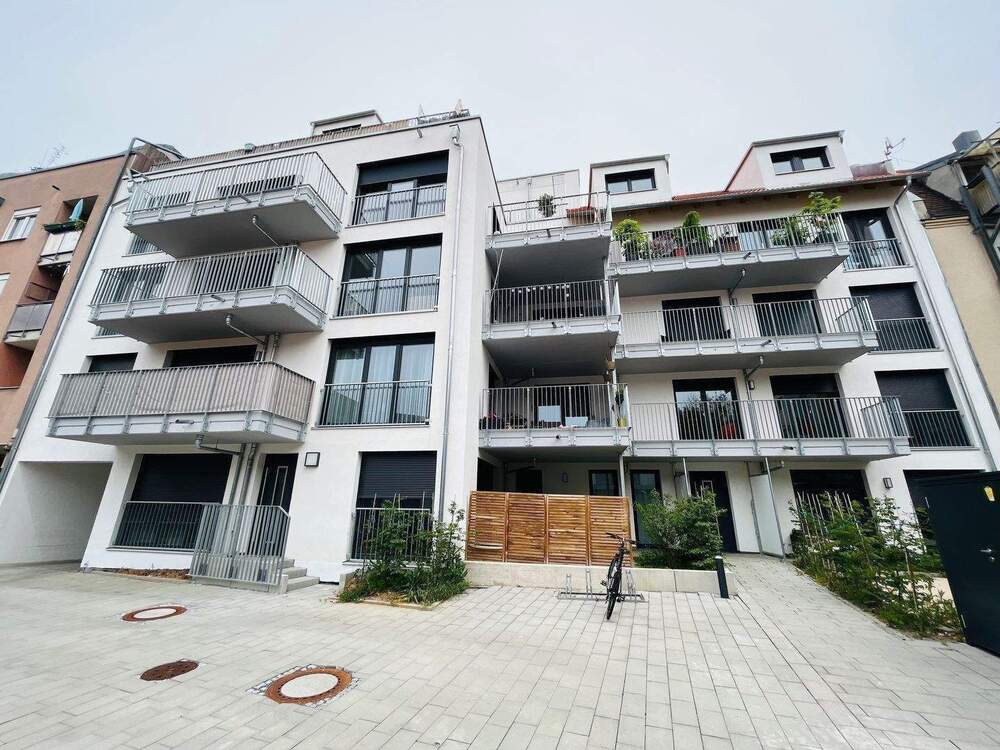 Thumbnail-Moderne 2-Zimmer-Dachgeschoss-Wohnung mit Dachterrasse und EBK!