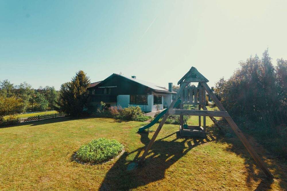 Thumbnail-Individuelles Wohnhaus mit Gartenparadies und separatem Appartement