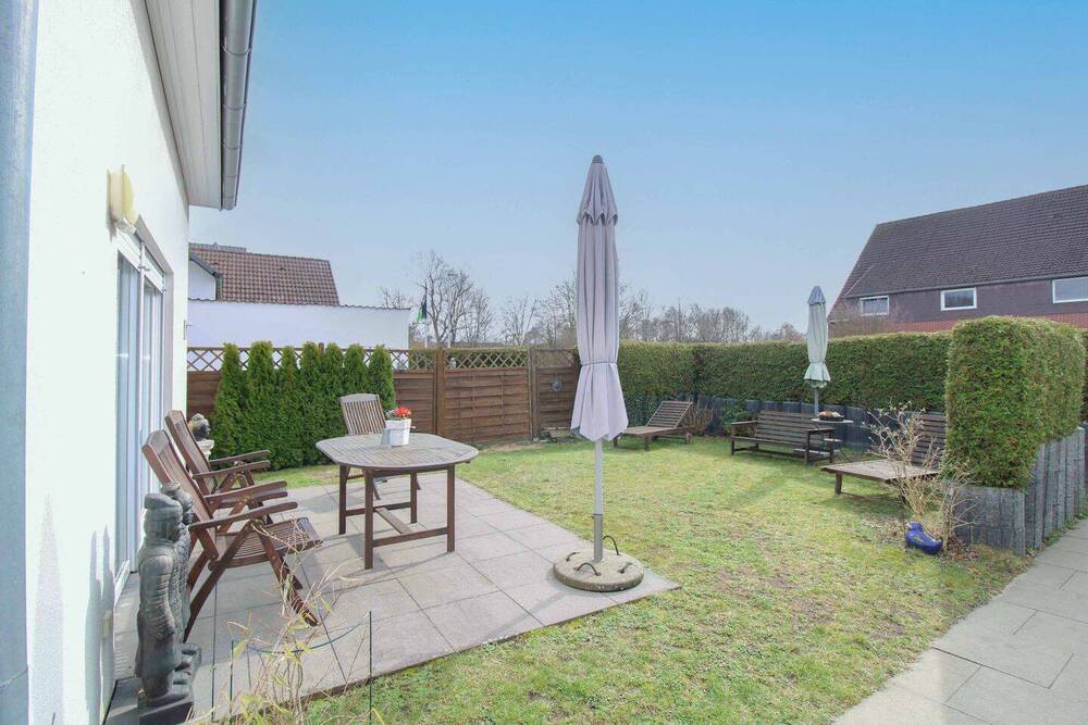 Thumbnail-Modernes Einfamilienhaus mit Terrasse, Sauna und Garage in Langenhagen