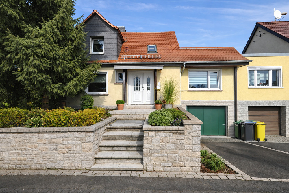 Thumbnail-Historische Eleganz trifft modernen Komfort: Einzigartiges Haus mit idyllischem Garten in Kitzscher, nahe Leipzig!