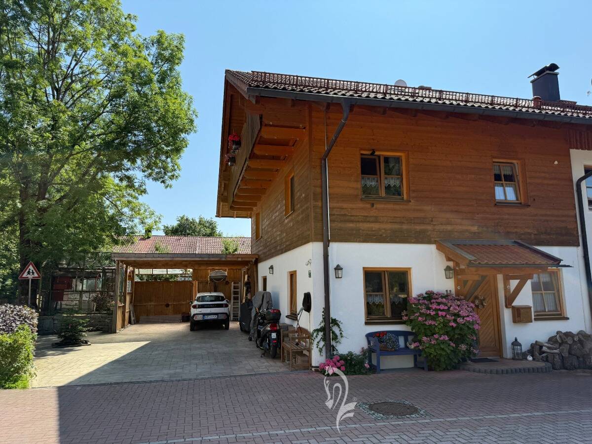 Thumbnail-Nähe Starnberger See: Stilvolle Doppelhaushälfte mit herrlichem Garten