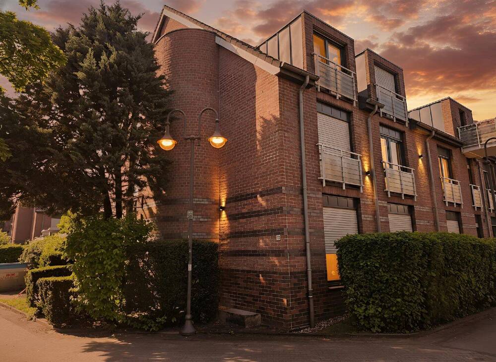 Thumbnail-MODERNE, BEZUGSFREIE 3 ZIM.-ETW IM HERZEN VON KAARST MIT TIEFGARAGENSTELLPLATZ