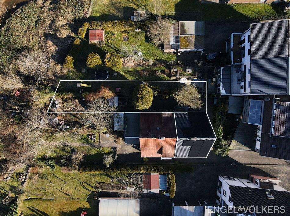 Thumbnail-Grün gelegene Doppelhaushälfte in St. Ingbert, Rentrisch!