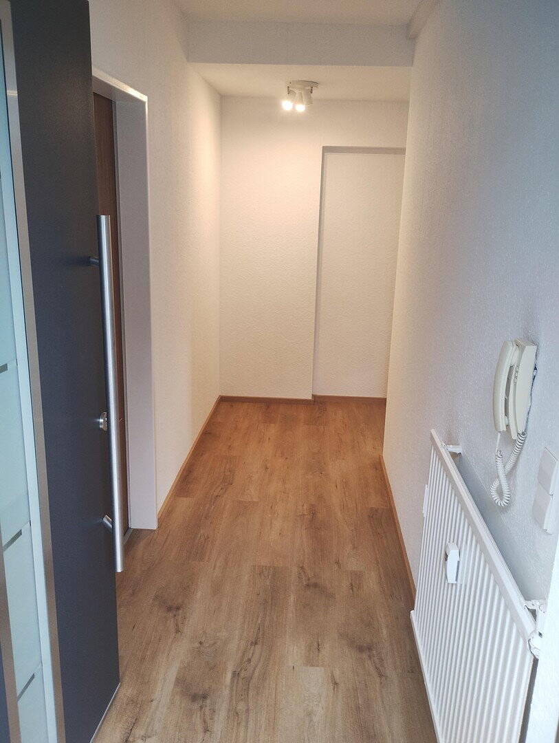Thumbnail-Schöne, helle 2-ZKB-Wohnung mit EBK und Terrasse in Leimens bester Lage