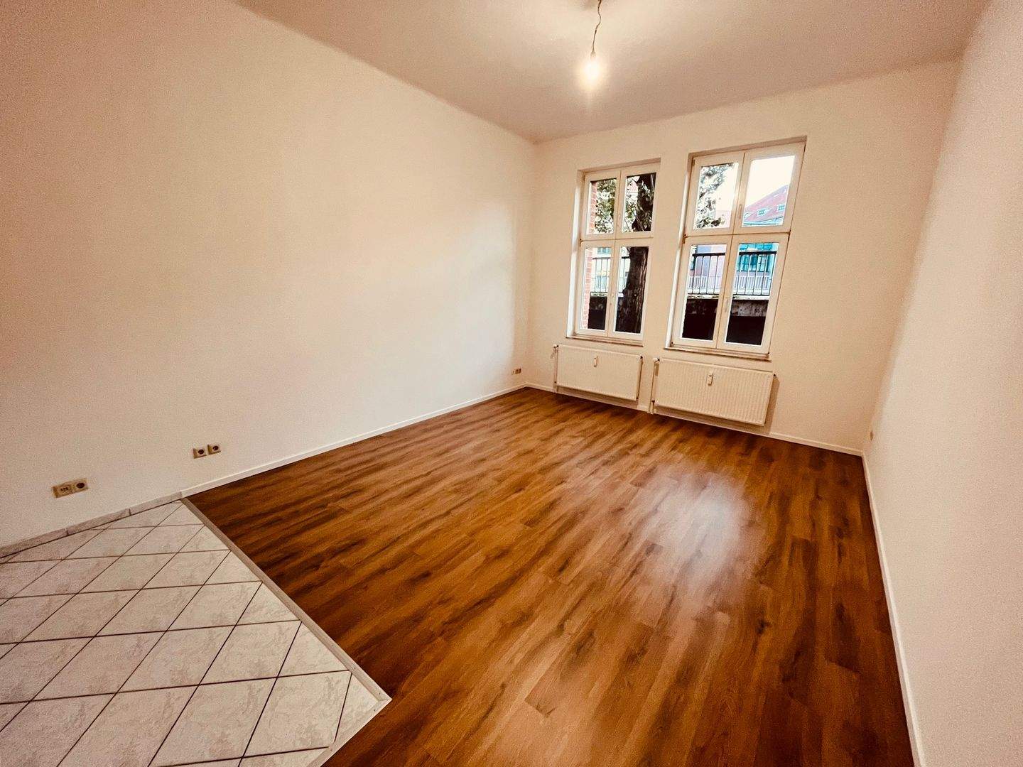 Thumbnail-**Besichtigung: Mo.,15.12.25 um 18:15 Uhr** Schöne Single-Whg in Altstadtnähe!