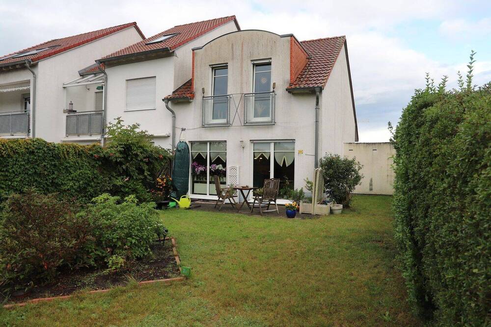 Thumbnail-Charmantes, vermietetes Reiheneckhaus - Mit Fernwärmeversorgung, Garage Keller und Feldblick in Bernau