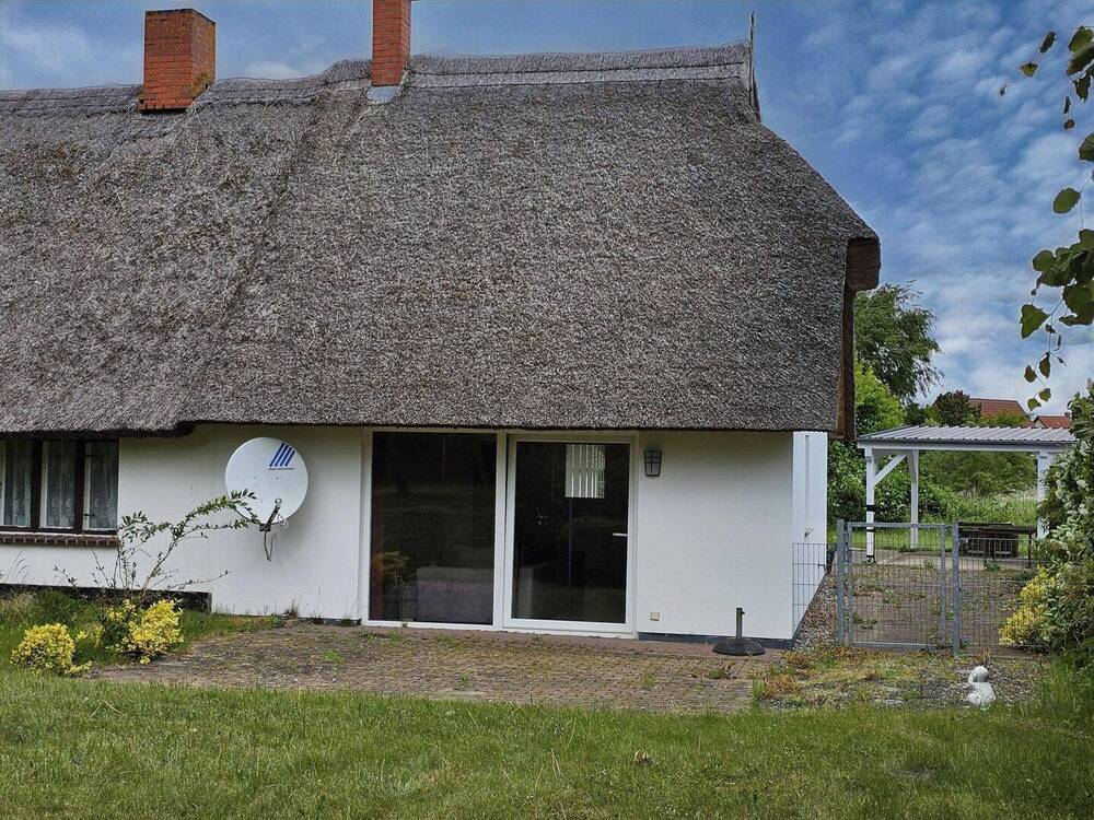 Thumbnail-Charmante Doppelhaushälfte mit Reetdach, großem Grundstück und Ausbaupotenzial in Neuendorf-Heide