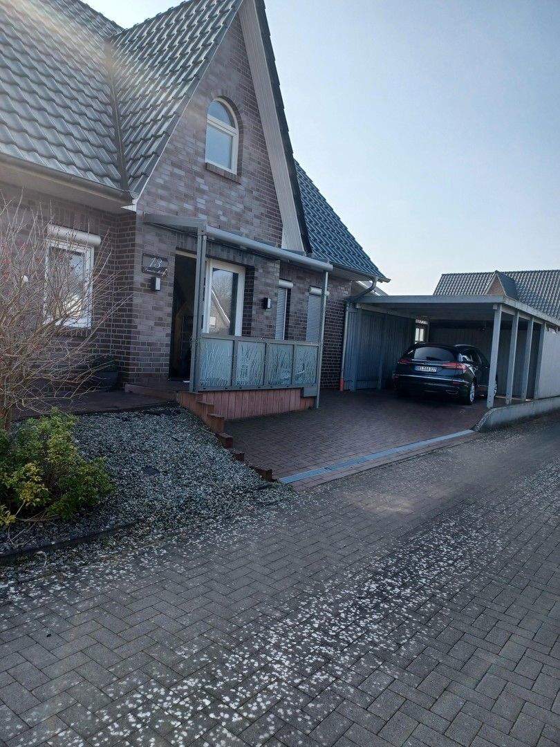 Thumbnail-Freistehendes Einfamilienhaus Baujahr 2013 in ruhiger Lage von Bookholzberg