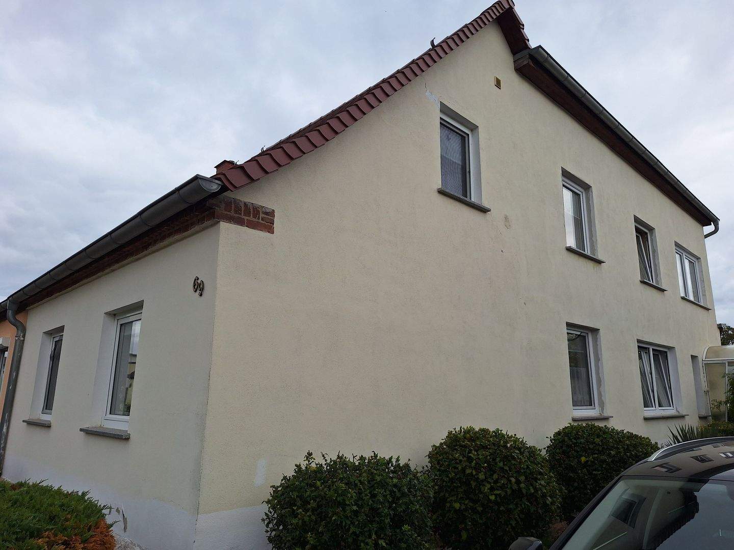 Thumbnail-Vollunterkellerte Doppelhaushälfte mit großzügigem Grundstück!