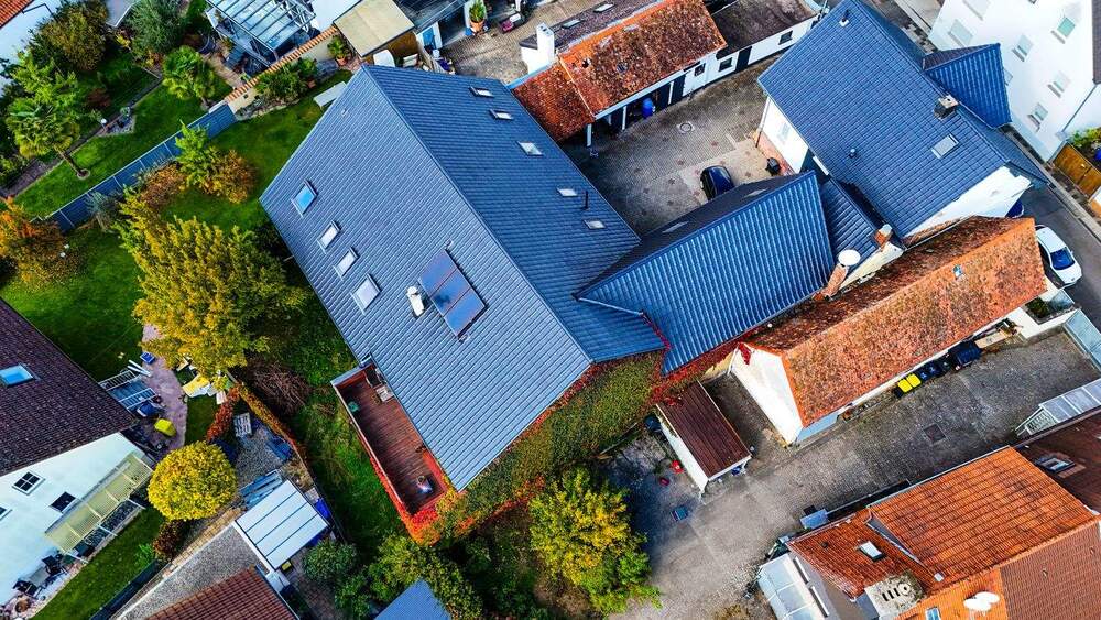 Thumbnail-Luxuswohnung, Einfamilienhaus und 2 Zimmerwohnung -modern renoviert und kernsaniert - Neuwertig !