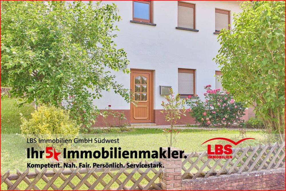 Thumbnail-Freistehendes Einfamilienhaus in ruhiger Lage mit Garten und Garage