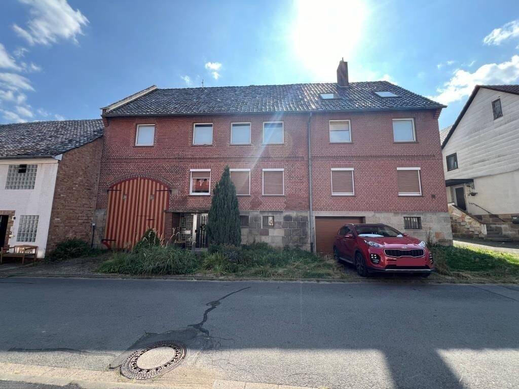 Thumbnail-Großzügiges Zweifamilienhaus mit Potential in Witzenhausen-Hundelshausen