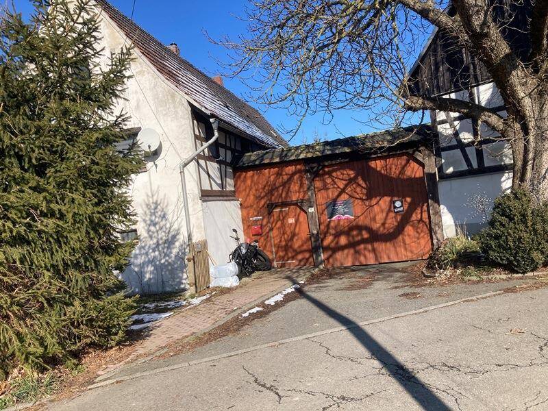 Thumbnail-Wohnhaus mit Nebengelass in der Nähe von Crimmitschau