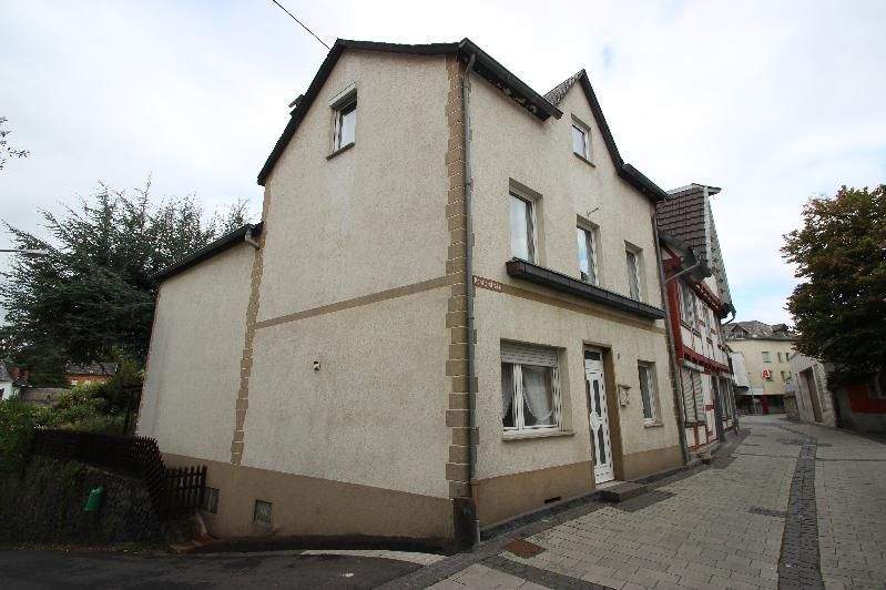 Thumbnail-Gepflegtes renovierungsbedürftiges Einfamilienhaus 200 m² schöner Garten Zentrum von Linz Ruhiglage