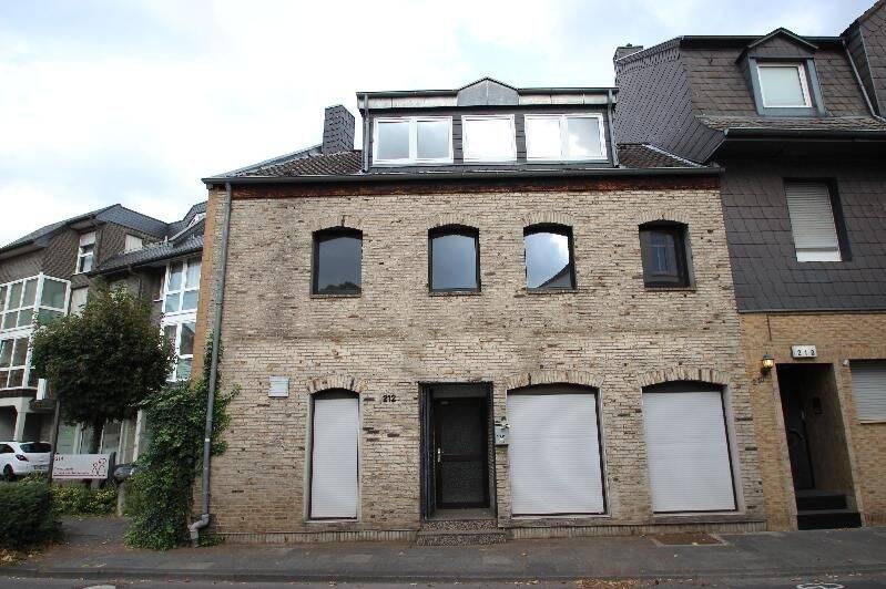 Thumbnail-Wohn-u.Geschäftshaus im Zentrum von Köln-Porz ca. 220 m² Nutzungsänderung in 2-3 Wohnungen möglich.