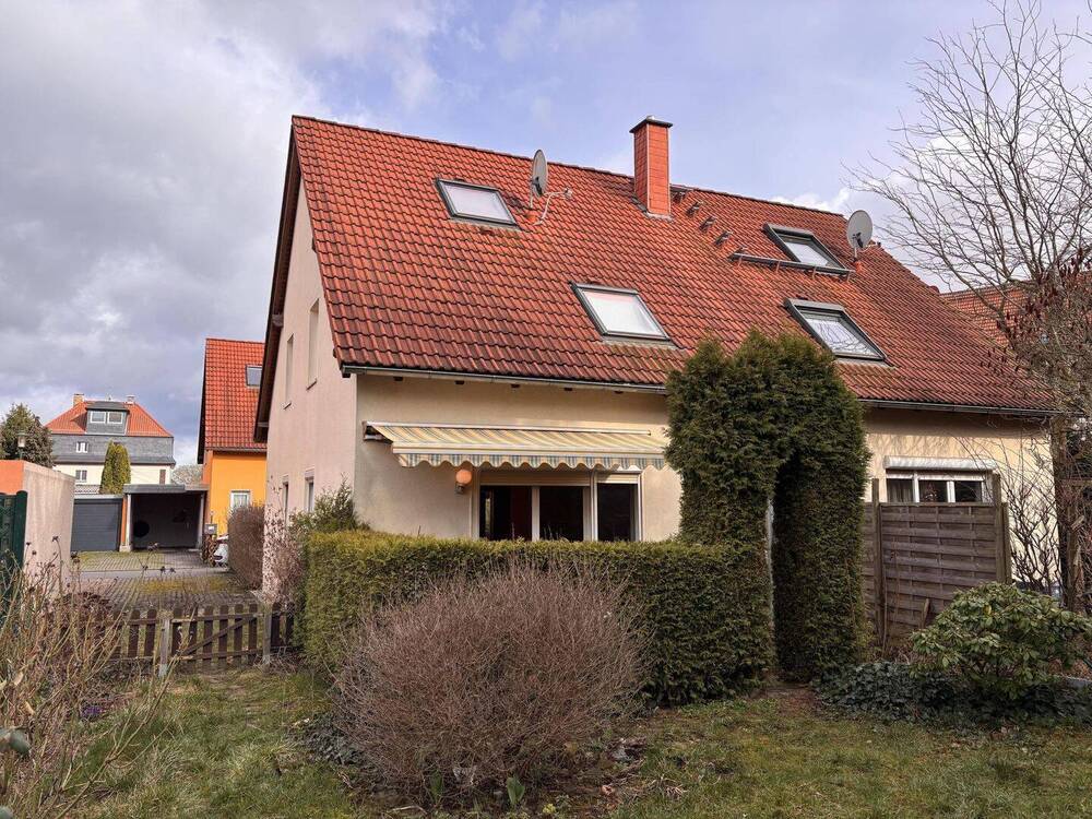 Thumbnail-Doppelhaushälfte für eine Familie in Engelsdorf in ruhiger Lage mit Garten