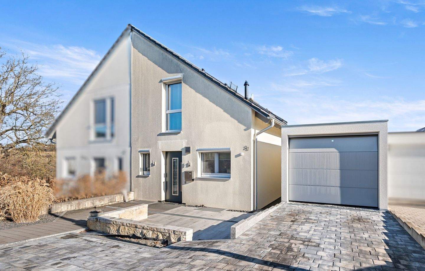 Thumbnail-Doppelhaushälfte mit unverbaubarem Blick