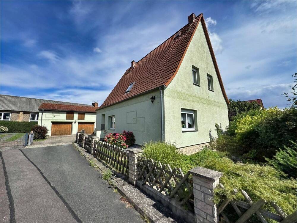 Thumbnail-Großzügiges Einfamilienhaus mit Doppelgarage und Ausbaureserve