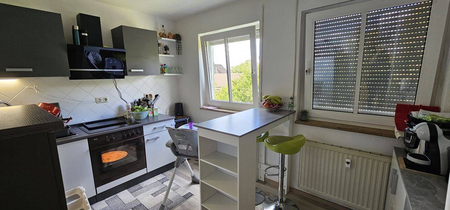 Thumbnail-Großzügige 2-Zimmer-Wohnung auf 77 m² im 1. Obergeschoss in Auerbach