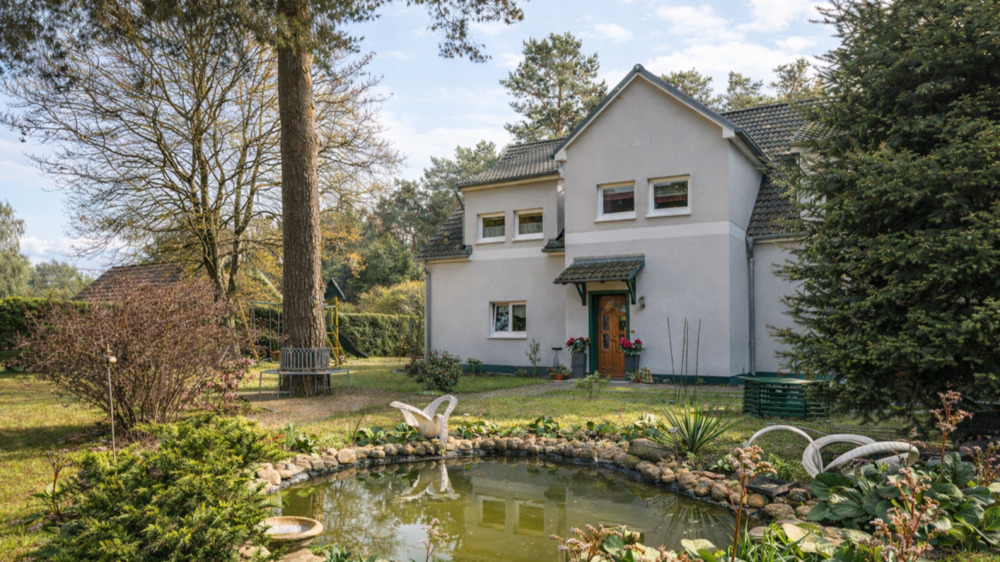 Thumbnail-Wohntraum auf 2.572 m² Grundstück - Mehrgenerationenhaus mit Einliegerwohnung & 3 neuen Bädern - jetzt besichtigen!