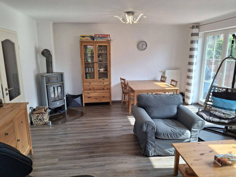 Thumbnail-Sofort bezugsfertige DHH mit Sauna, Kamin & Doppelcarport - nur 1.800 m zum Strand!