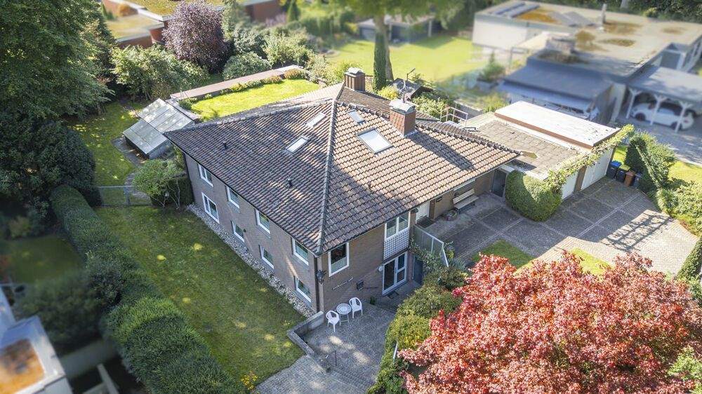 Thumbnail-Achitektenhaus mit Einliegerwohnung, Garage und Schwimmbad in top Wohnlage in Ems- und Waldnähe!