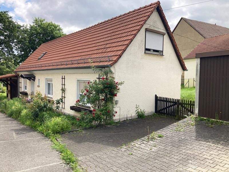 Thumbnail-Leerstehendes Einfamilienhaus bei Wetterzeube OT Breitenbach
