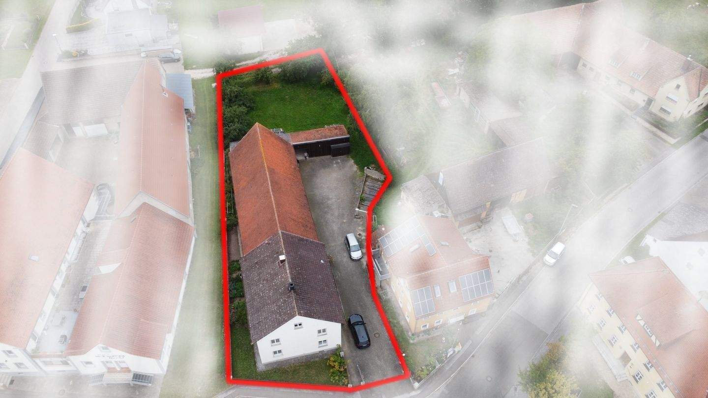 Thumbnail-Ehemaliges landwirtschaftliches Anwesen mit Nebengebäuden - in 91572 Königshofen