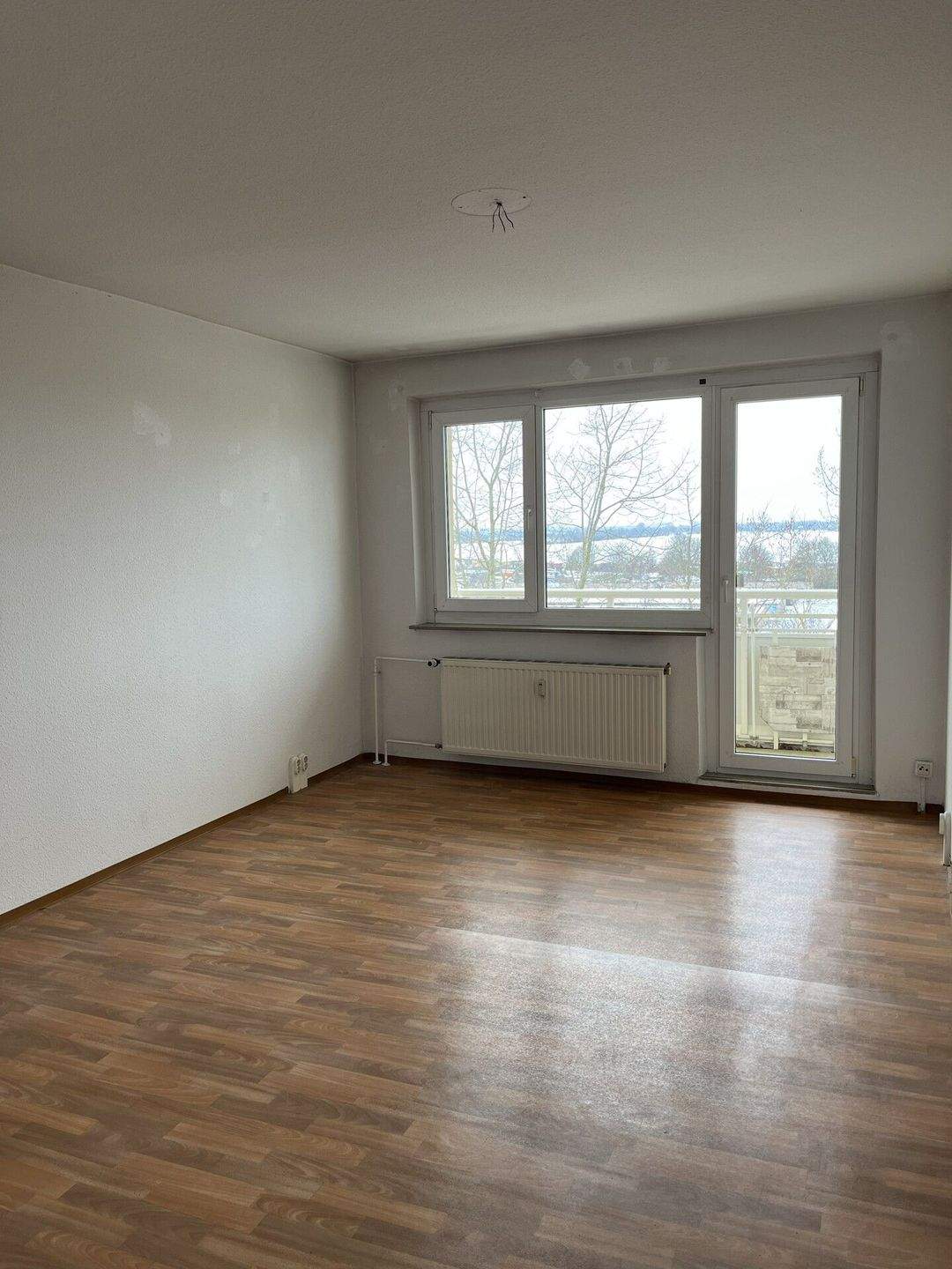 Thumbnail-Arnold-Zweig-Str. 89, 4.OG Links