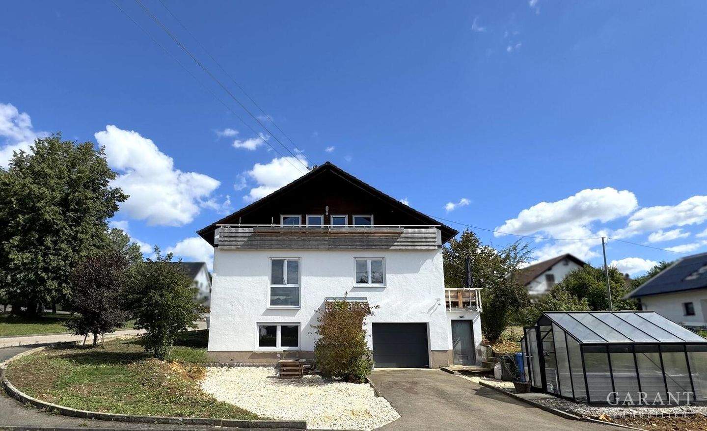 Thumbnail-Top modernisiertes Ein- bis Zweifamilienhaus in ruhiger Aussichtslage!