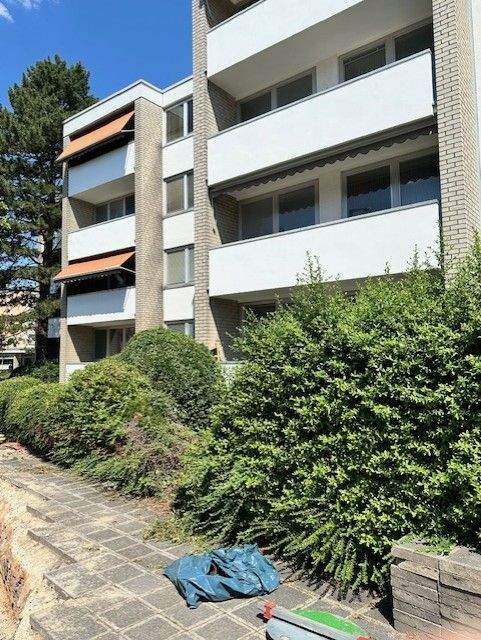 Thumbnail-Freie 3-Zimmer-Wohnung mit neuen Fenstern in Nürnberg-Laufamholz – sofort bezugsbereit