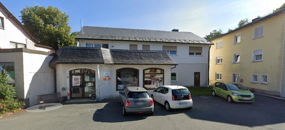 Thumbnail-Wohn- & Geschäftshaus in Geroldsgrün