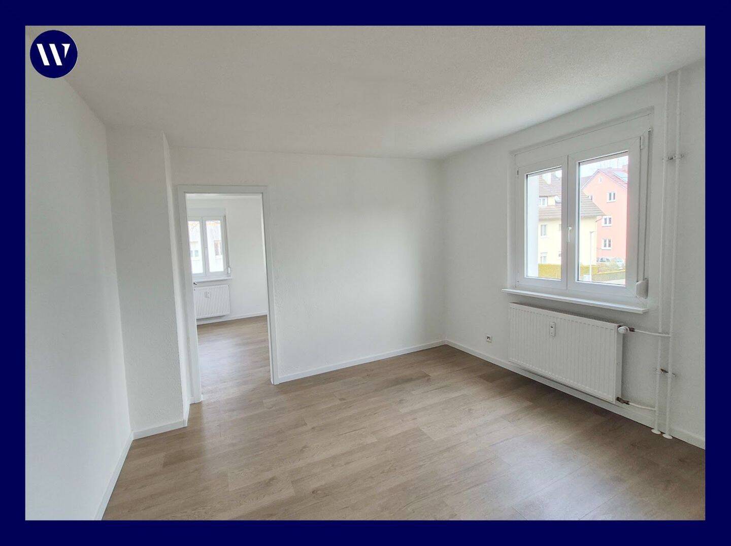 Thumbnail-**Direkt einziehen** Modernisierte 2-Zimmer-Wohnung + Tageslichtbad mit Wanne + Vinyl-Boden