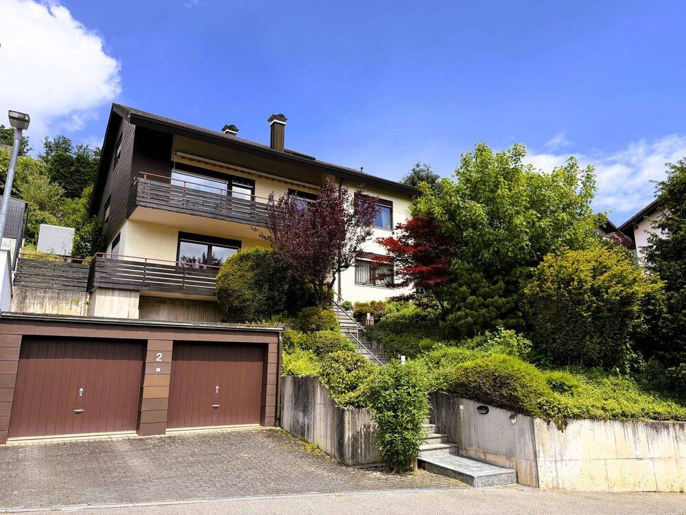 Thumbnail-BILFINGEN - Solides Einfamilienhaus in herrlicher Aussichtslage