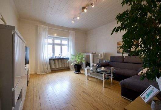 Thumbnail-Attraktives Anwesen mit Ausbaupotential und weitläufigem Grundstück