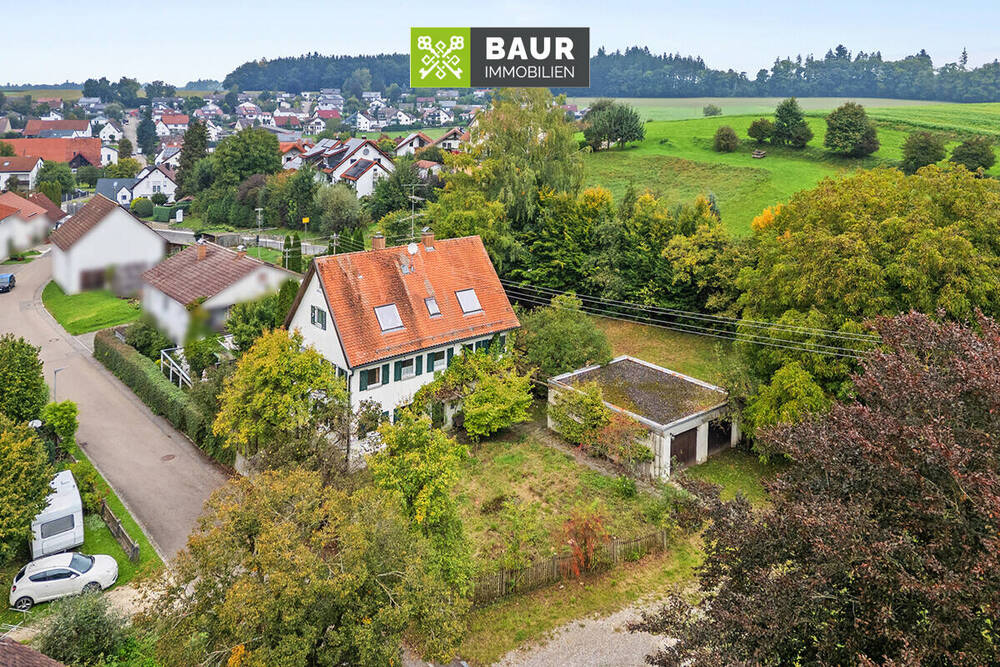 Thumbnail-Wo Geschichte ruht - Haus von ca. 1881 mit großzügigem Grundstück in Illerrieden