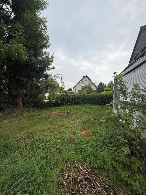 Thumbnail-Hier können zwei Familien den Traum vom Eigenheim verwirklichen.