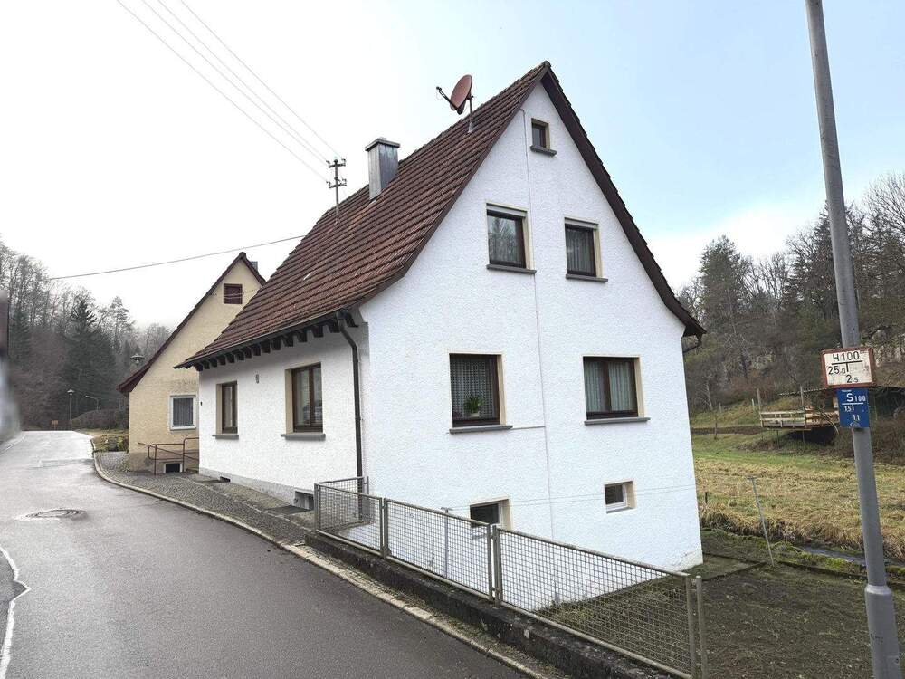 Thumbnail-Natur pur: Sanierungsobjekt mit Bach und zusätzlichem Altgebäude