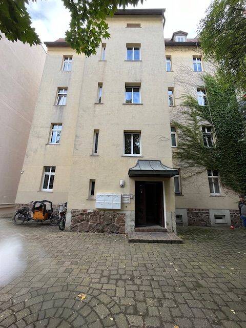 Thumbnail-Aufbereitete 2-Raumwohnung in Urbaner Umgebung