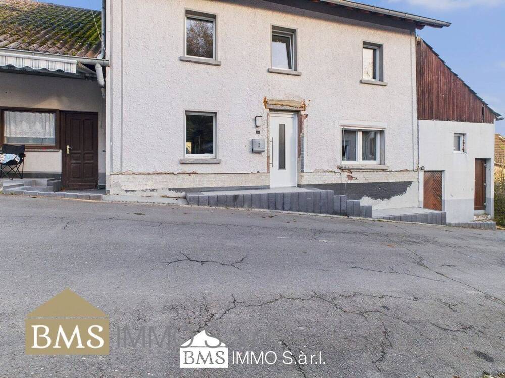 Thumbnail-Teilweise renoviertes Haus mit viel Potential in Körperich zu verkaufen!