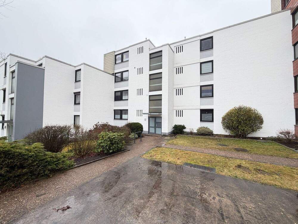Thumbnail-Modernisierte 3-Zimmer-Wohnung mit Balkon in stadtnaher Lage von Lüneburg