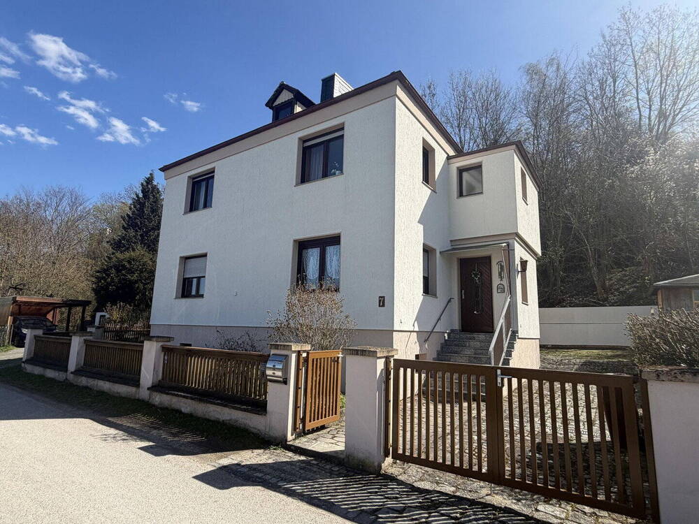 Thumbnail-Charmantes Ein- bis Zweifamilienhaus in ruhiger Lage
