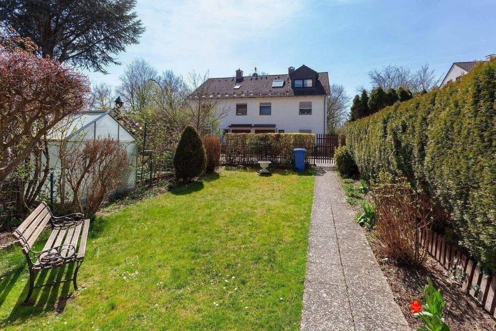 Thumbnail-FBC - Gepflegtes Reihenmittelhaus mit Wintergarten & Gartenidylle