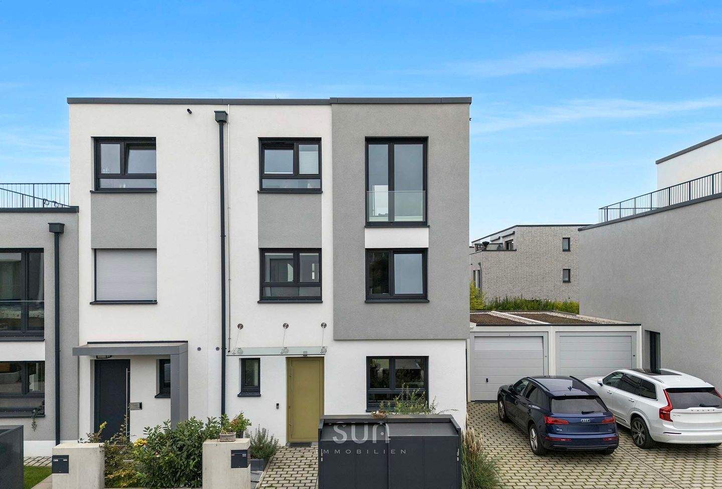 Thumbnail-ZUKUNFTSGERICHTET: Neuwertige Doppelhaushälfte mit Photovoltaik und Energieeffizienzklasse A!