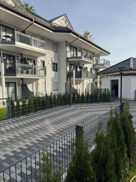 Thumbnail-FBC - Olching-Esting - Wohnpark Hubertushof - 2-Zi.-Gartenwohnung (EG, Whg. Nr. 60, Lift) - exklusiv-modern-zeitlos