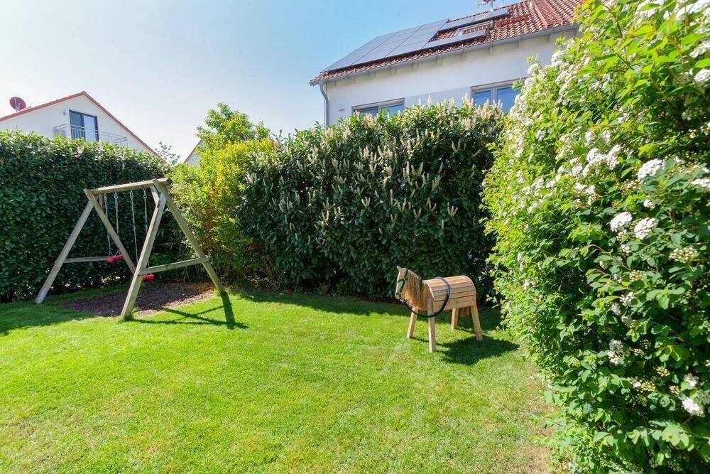 Thumbnail-FBC - Moderner Wohntraum für Familien - Doppelhaushälfte mit Stil und Komfort