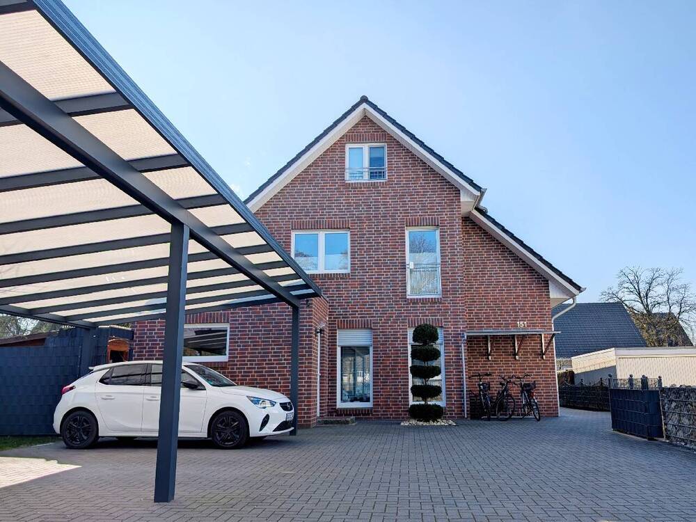 Thumbnail-Modernes MFH mit 4 Wohneinheiten, überdachtem Carport und Eigentumsgrundstück