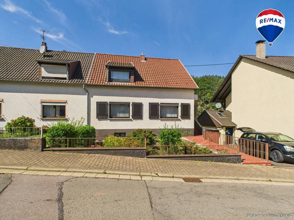 Thumbnail-Familienfreundliches Zuhause mit großem Garten und traumhaftem Saarblick