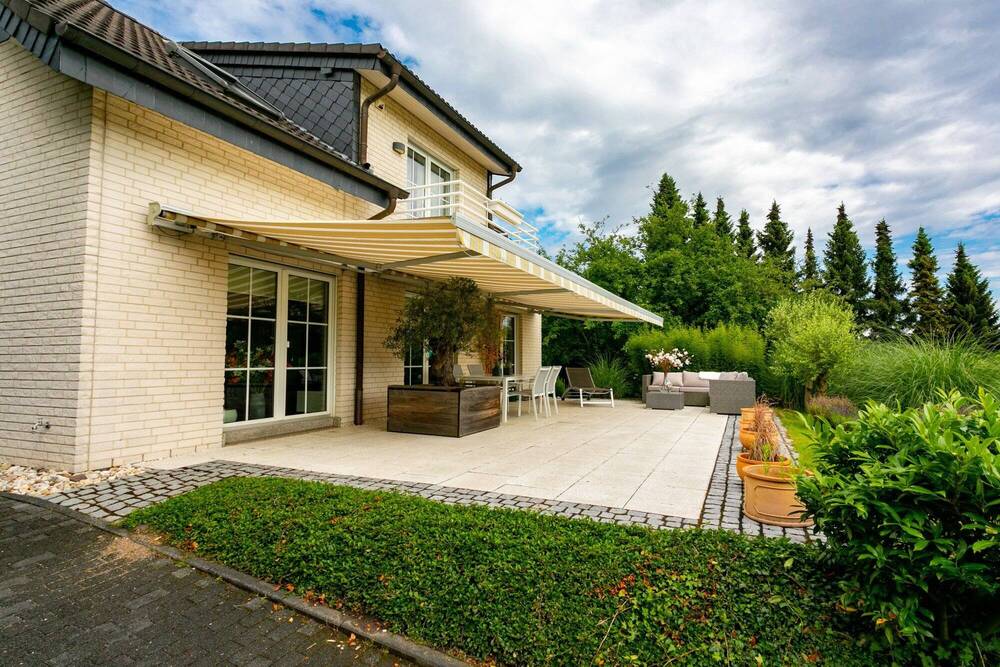 Thumbnail-Modernes Einfamilienhaus mit Traumgrundstück in Bestlage von Leichlingen